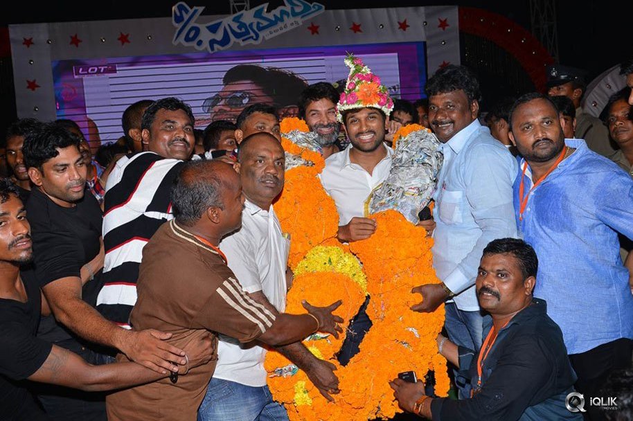 Son-Of-Sathyamurthy-Movie-Success-Meet-at-Vizag